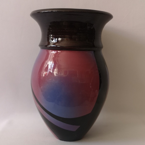 Vintage Signed Studio Art Pottery Vase w/ Vibrant Pink & Blue Glaze with Black - Picture 2 of 7